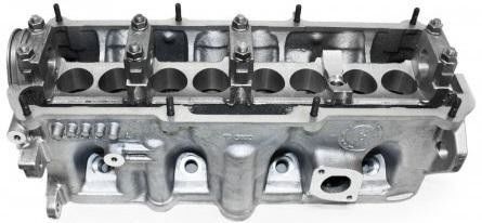 kupować 026103351P Odporność na korozję głowicy cylindra silnika Części zamienne samochodowe online manufacture